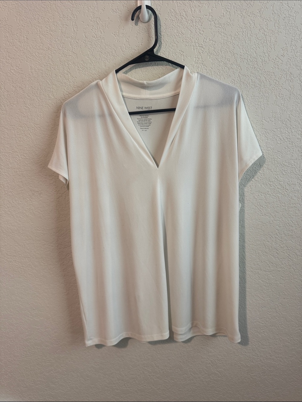 Nine West Cream Short Sleeve V-Neck Draped Blouse